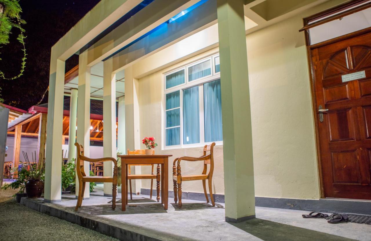 Charming Holiday Lodge- Addu Atoll Meedhoo, Maldives Zewnętrze zdjęcie