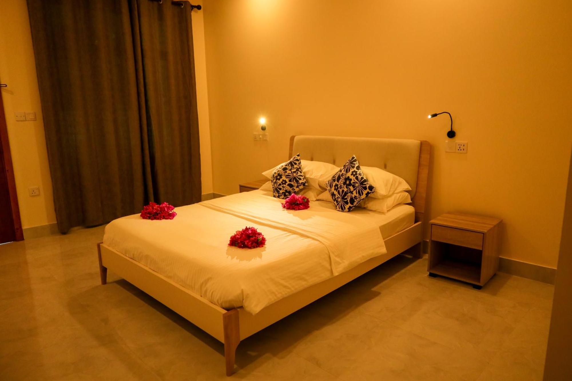 Charming Holiday Lodge- Addu Atoll Meedhoo, Maldives Zewnętrze zdjęcie