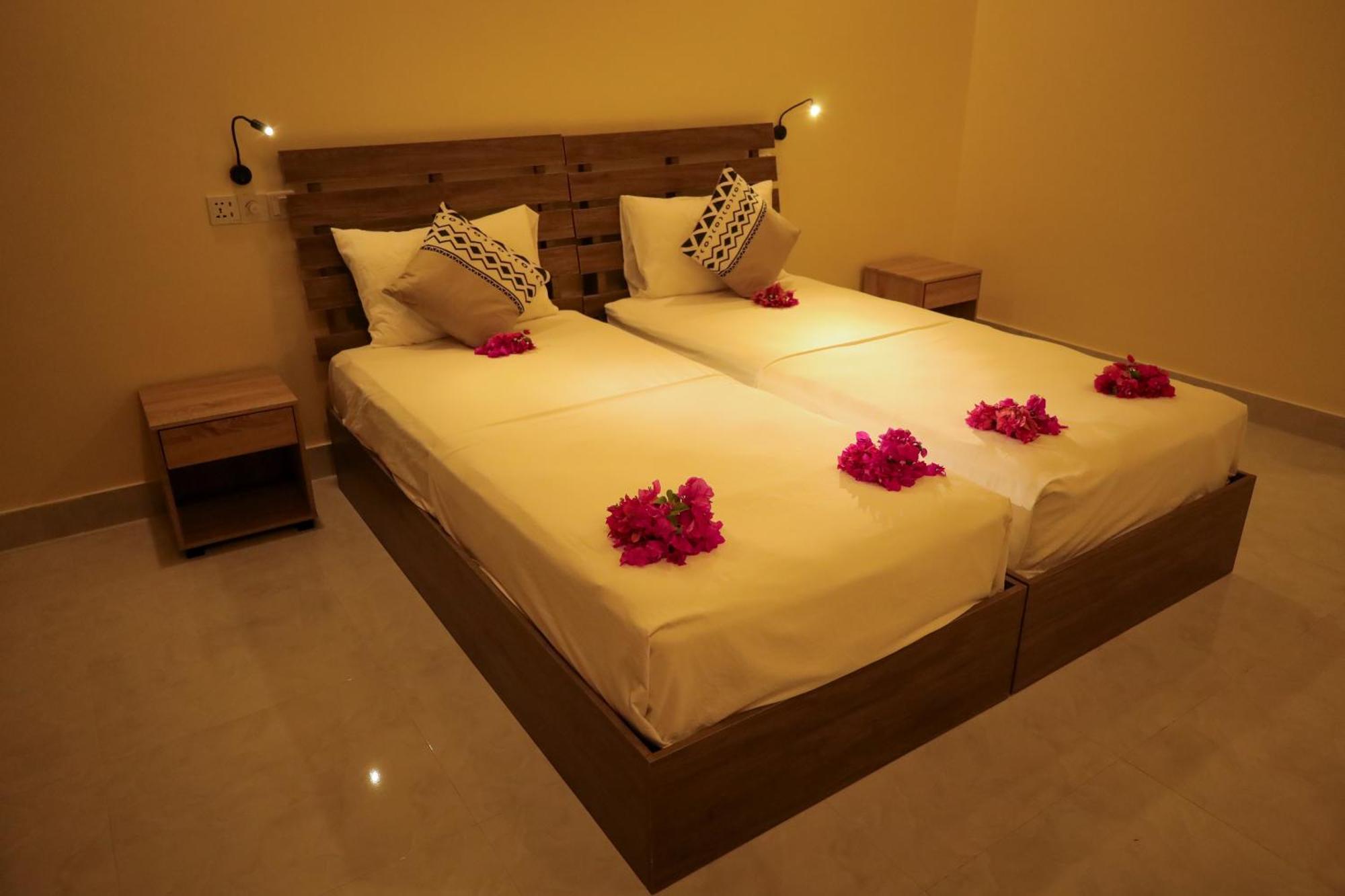 Charming Holiday Lodge- Addu Atoll Meedhoo, Maldives Zewnętrze zdjęcie